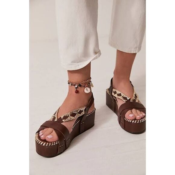 New  Free People Sedona Sandals Size 7, 7.5,  9,  9.5 - Picture 1 of 15